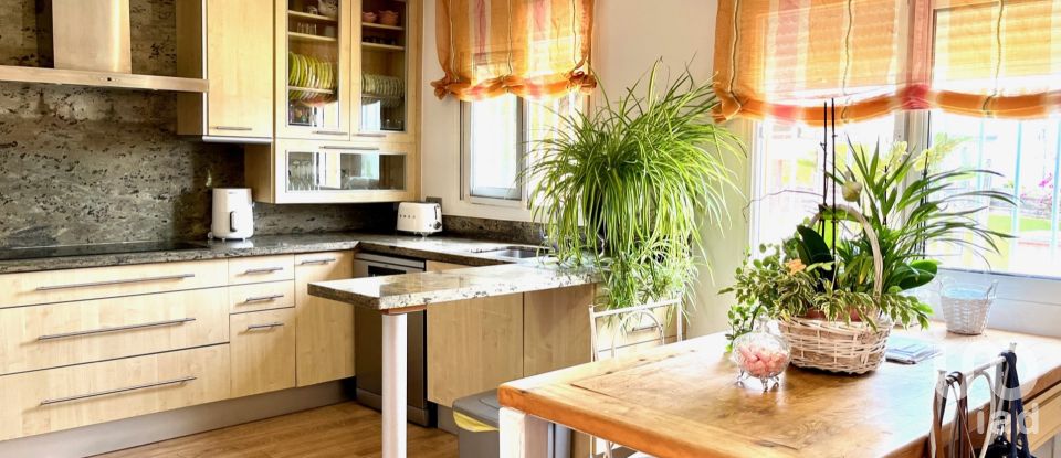 House 4 bedrooms of 185 m² in Peñiscola (12598)