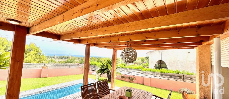 House 4 bedrooms of 185 m² in Peñiscola (12598)
