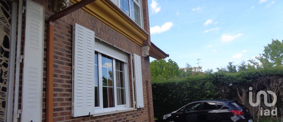 Apartment in house  6 bedrooms of 220 m² in Villaverde de Abajo (24890)