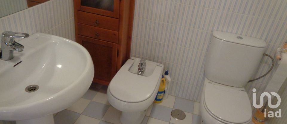 Apartment in house  6 bedrooms of 220 m² in Villaverde de Abajo (24890)