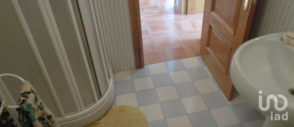 Apartment in house  6 bedrooms of 220 m² in Villaverde de Abajo (24890)