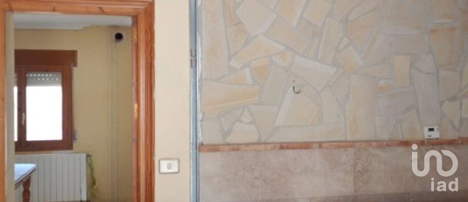 Casa 3 habitaciones de 107 m² en Aviles (30812)