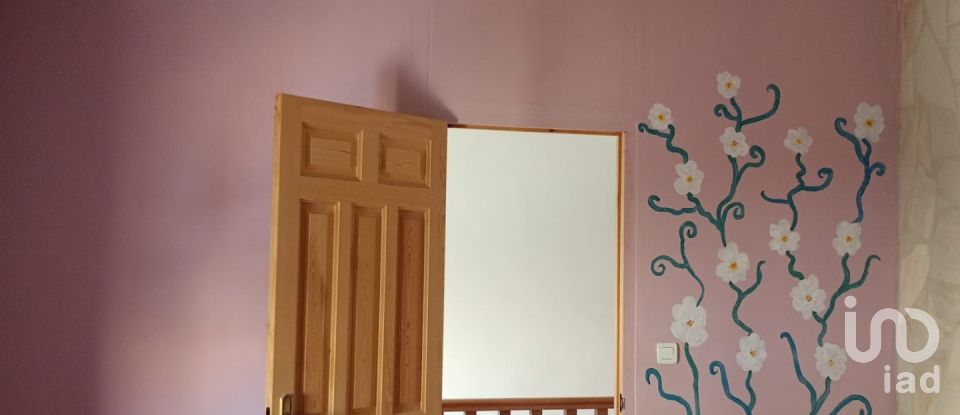 Casa 3 habitaciones de 107 m² en Aviles (30812)