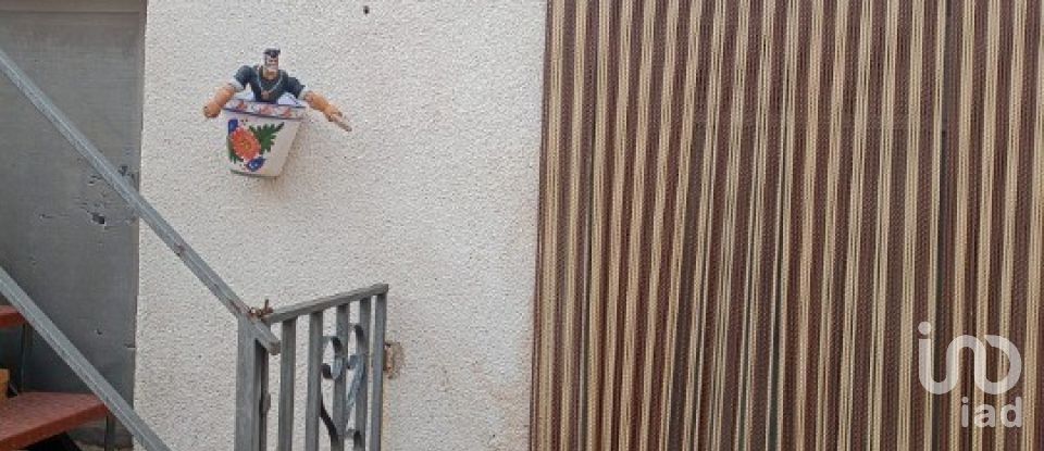 Casa 3 habitaciones de 107 m² en Aviles (30812)