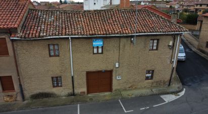 Casa adossada 4 habitacions de 243 m² a Sariegos del Bernesga (24121)