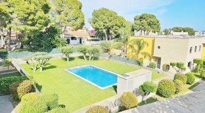 Casa 4 habitaciones de 230 m² en Cambrils (43850)