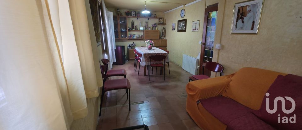 Maison de village 7 chambres de 144 m² à Baldomar (25737)