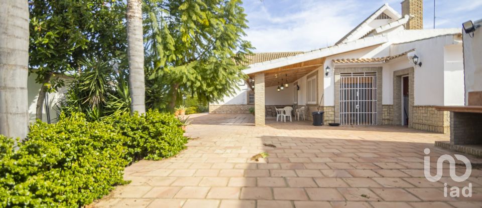 Casa 5 habitaciones de 194 m² en Carmona (41410)