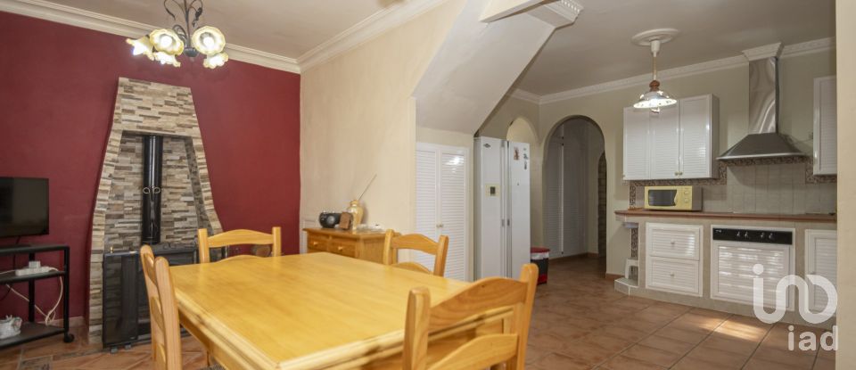 Casa 5 habitaciones de 194 m² en Carmona (41410)