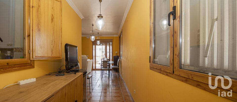 Casa 5 habitaciones de 194 m² en Carmona (41410)