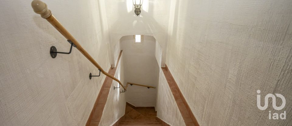 Casa 5 habitaciones de 194 m² en Carmona (41410)