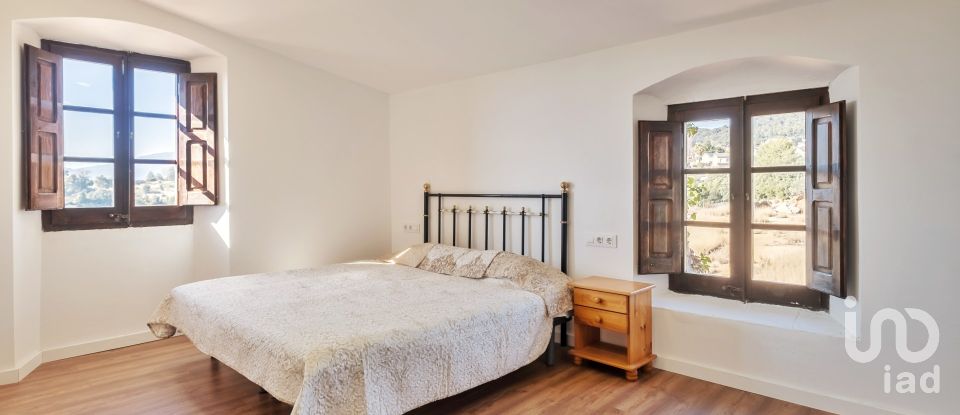 Masia 13 habitaciones de 1.016 m² en Bigues (08415)