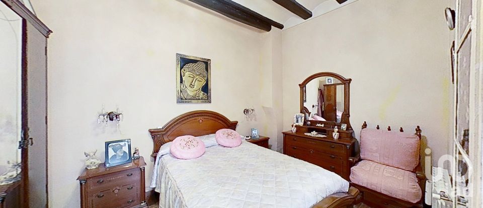 Maison de village 6 chambres de 520 m² à Montblanc (43400)