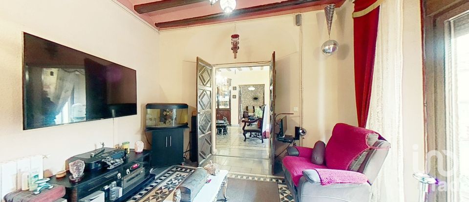 Maison de village 6 chambres de 520 m² à Montblanc (43400)