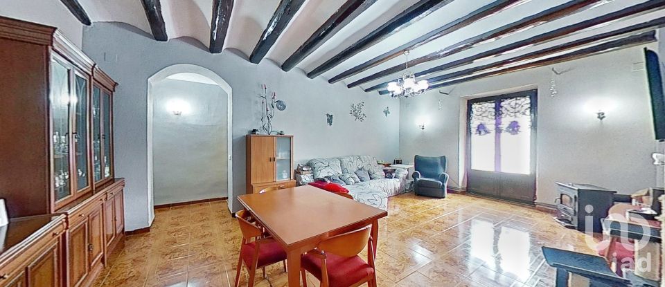 Maison de village 6 chambres de 520 m² à Montblanc (43400)