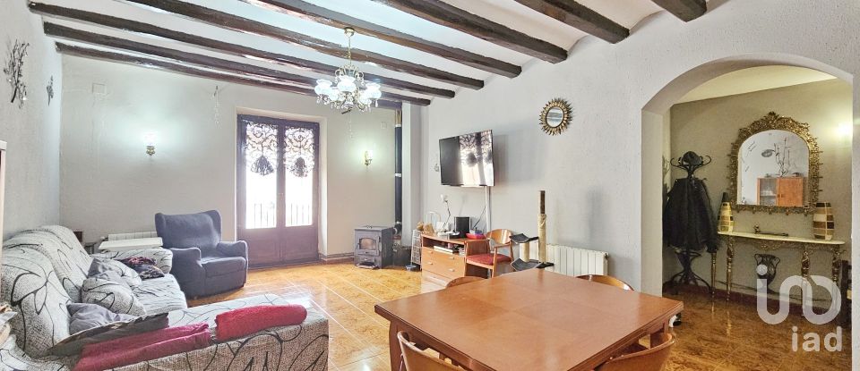 Maison de village 6 chambres de 520 m² à Montblanc (43400)