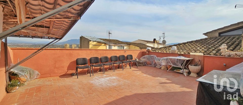 Maison de village 6 chambres de 520 m² à Montblanc (43400)