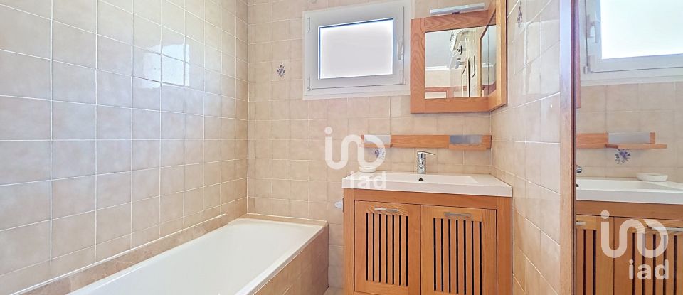 Cottage 3 bedrooms of 215 m² in Son Serra de Marina (07459)