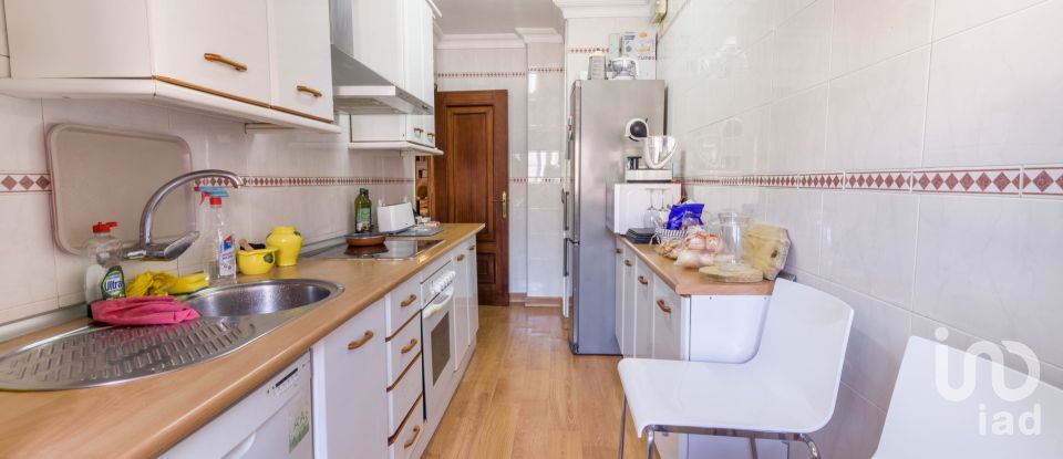 Appartement 4 chambres de 133 m² à Isla Cristina (21410)