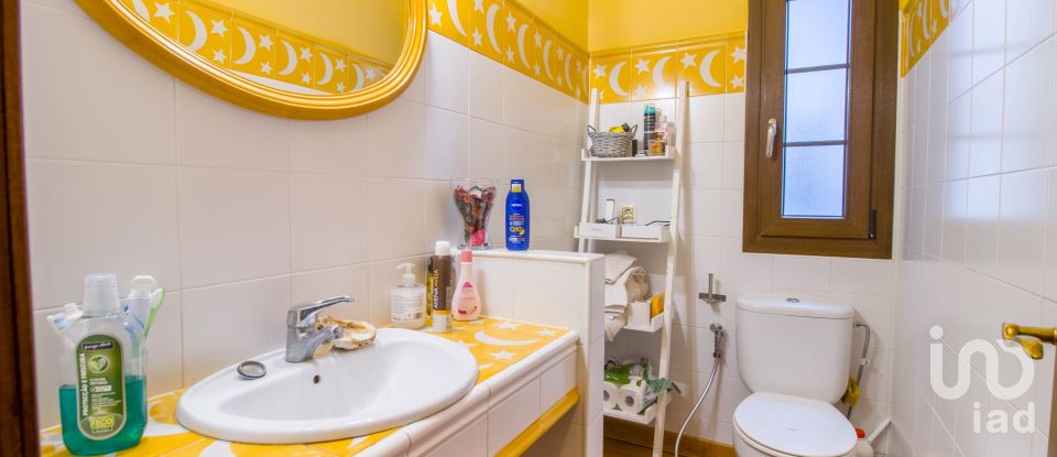 Appartement 4 chambres de 133 m² à Isla Cristina (21410)