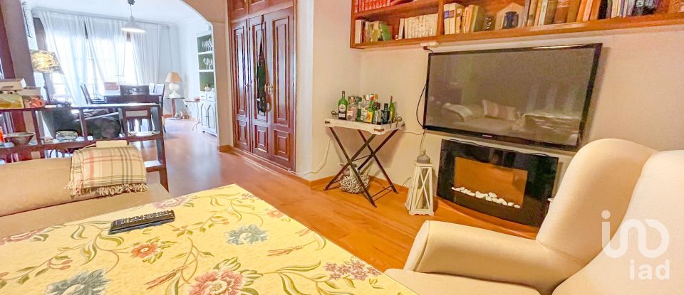 Appartement 4 chambres de 133 m² à Isla Cristina (21410)