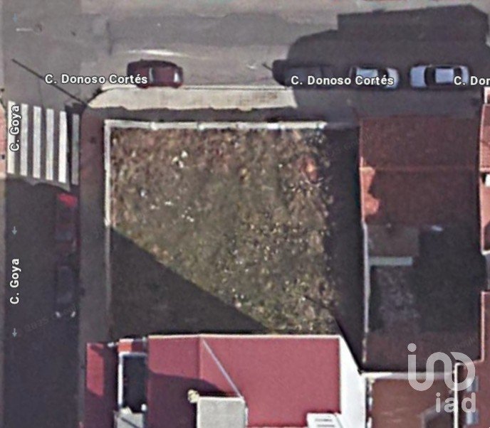 Terreno de 400 m² en León (24008)