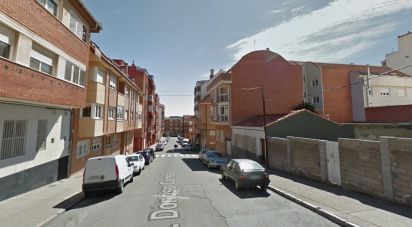 Land of 400 m² in León (24008)