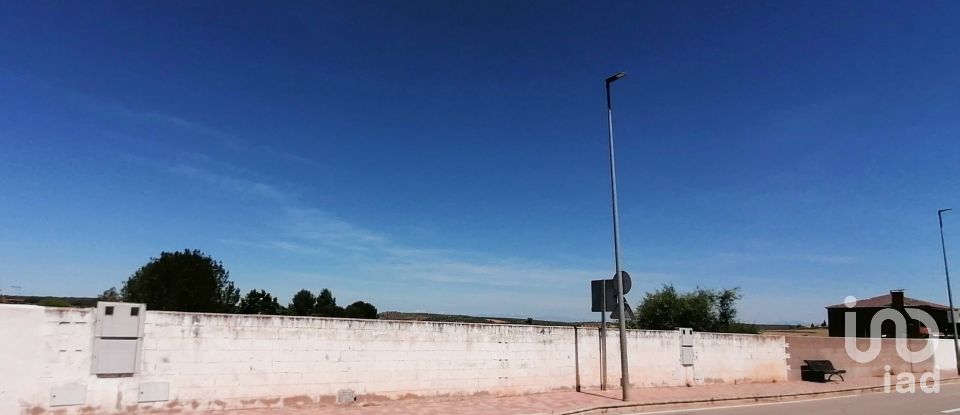 Terrain à bâtir de 2 048 m² à Belvís de la Jara (45660)