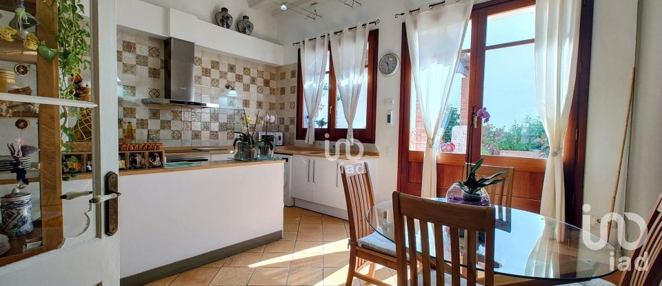 Village house 3 bedrooms of 195 m² in Canet de Mar (08360)