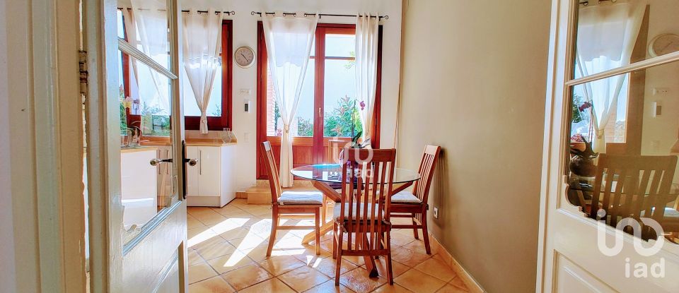 Village house 3 bedrooms of 195 m² in Canet de Mar (08360)