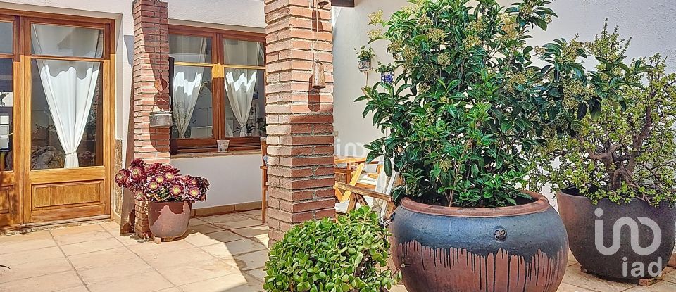 Village house 3 bedrooms of 195 m² in Canet de Mar (08360)