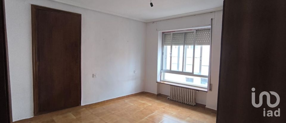 Piso 3 habitaciones de 98 m² en San Andrés del Rabanedo (24010)