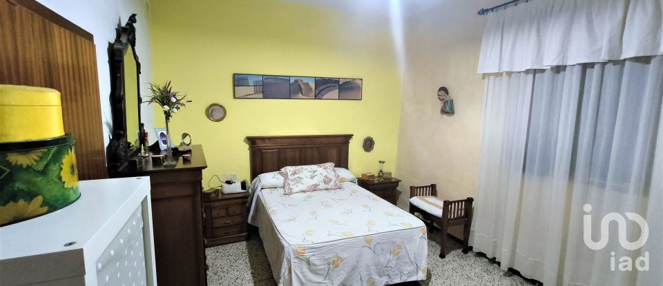 Village house 6 bedrooms of 361 m² in Villablanca (21590)