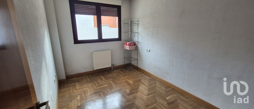 Pis 3 habitacions de 68 m² a Salamanca (37006)