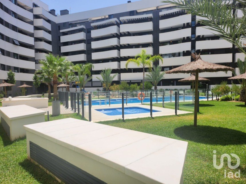 Piso 3 habitaciones de 114 m² en Sevilla (41020)