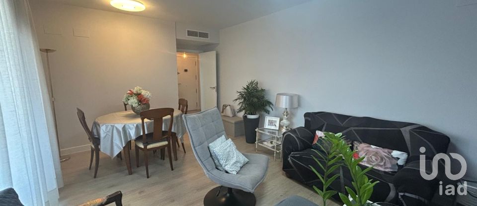 Piso 3 habitaciones de 114 m² en Sevilla (41020)