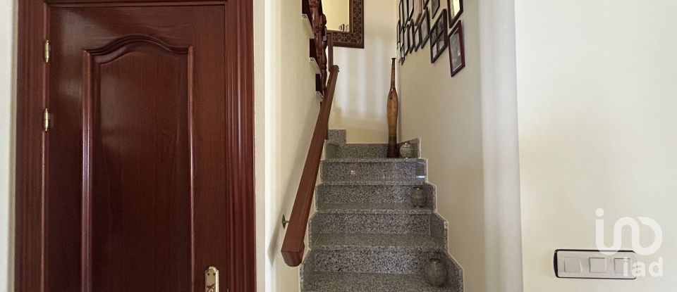 House 4 bedrooms of 169 m² in Ayoó de Vidriales (49619)