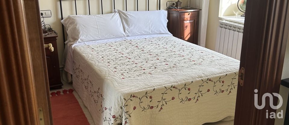 House 4 bedrooms of 169 m² in Ayoó de Vidriales (49619)