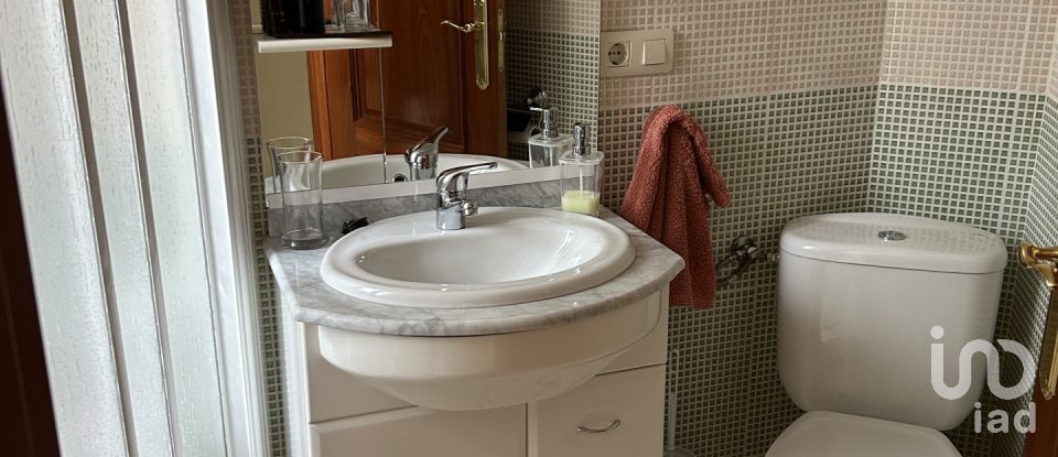 House 4 bedrooms of 169 m² in Ayoó de Vidriales (49619)