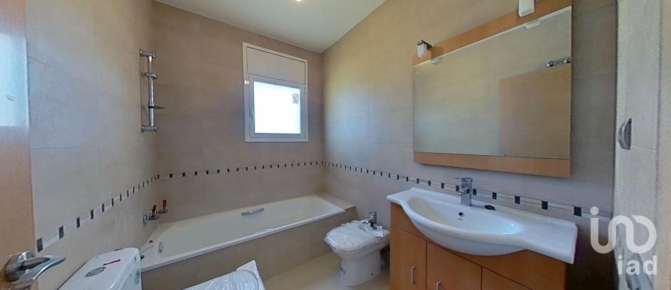 Casa 5 habitaciones de 215 m² en Bellvei (43719)