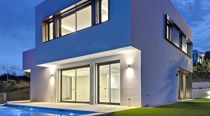 Casa 4 habitacions de 250 m² a Teià (08329)