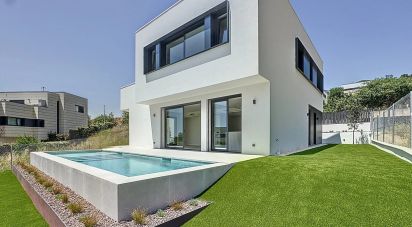 House 4 bedrooms of 250 m² in Teià (08329)