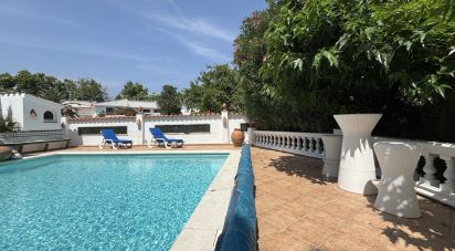 Casa rural 4 habitaciones de 220 m² en Empuriabrava (17487)