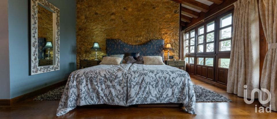 Maison 4 chambres de 315 m² à Boquerizo (33590)