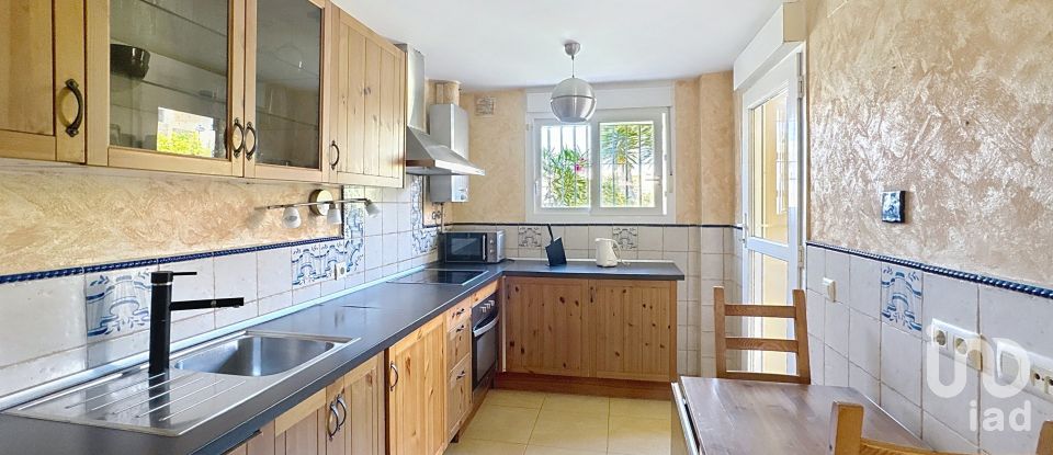 Casa 4 habitaciones de 114 m² en Tarifa (11380)