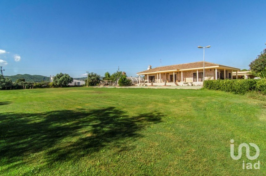 Casa 5 habitaciones de 299 m² en Santa Oliva (43710)