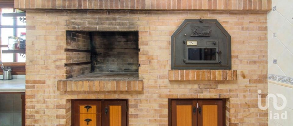 Casa 5 habitaciones de 299 m² en Santa Oliva (43710)