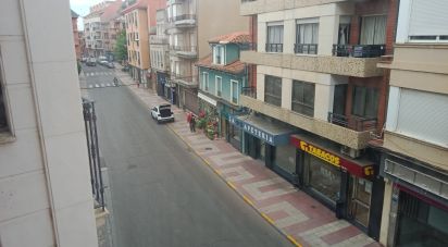 Apartment 4 bedrooms of 111 m² in La Bañeza (24750)