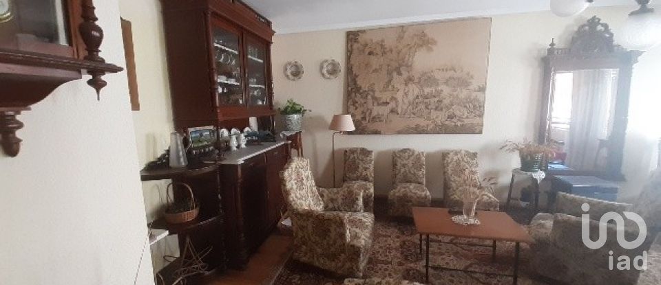 Apartment 4 bedrooms of 111 m² in La Bañeza (24750)