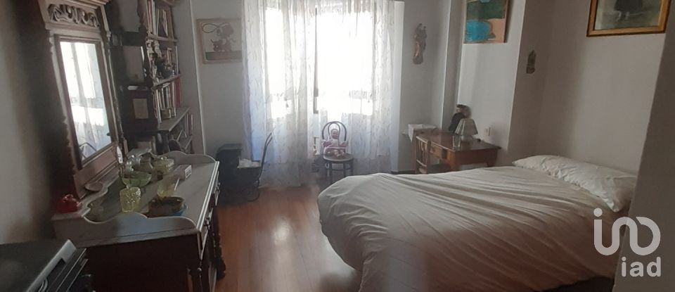 Apartment 4 bedrooms of 111 m² in La Bañeza (24750)